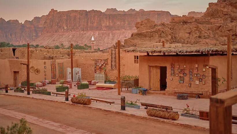 العُلا: جولة جبل الفيل والبلدة القديمة